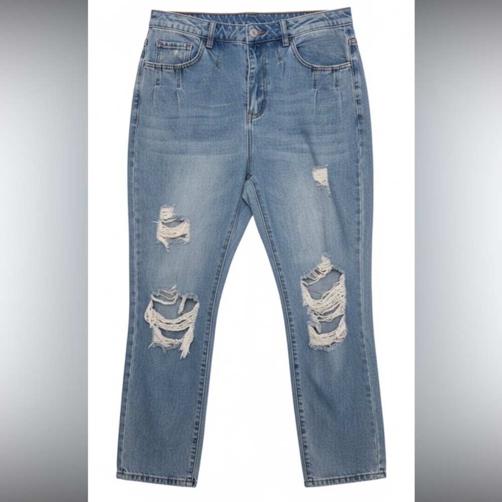 Women’s Distressed Jeans